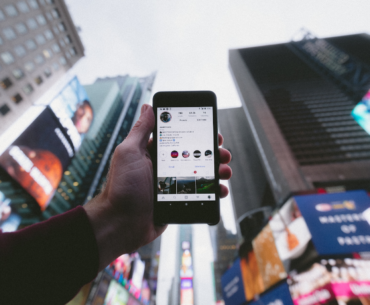 social media approvals gain app
